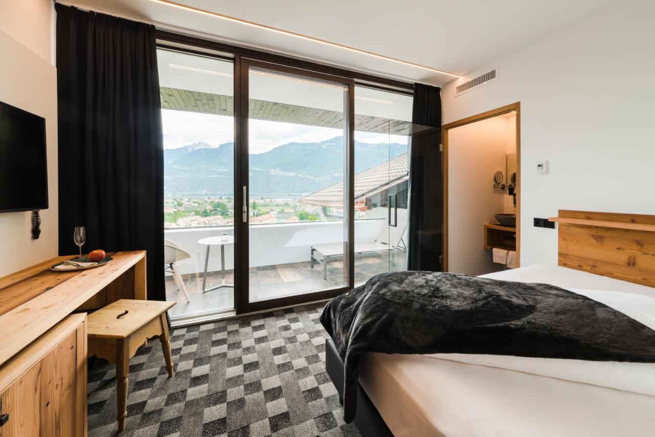Garni Hotel Katzenthalerhof Лана Екстериор снимка