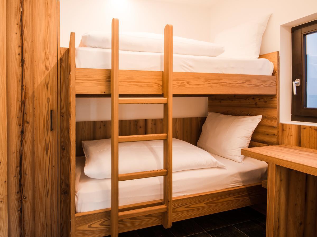 Garni Hotel Katzenthalerhof Лана Екстериор снимка