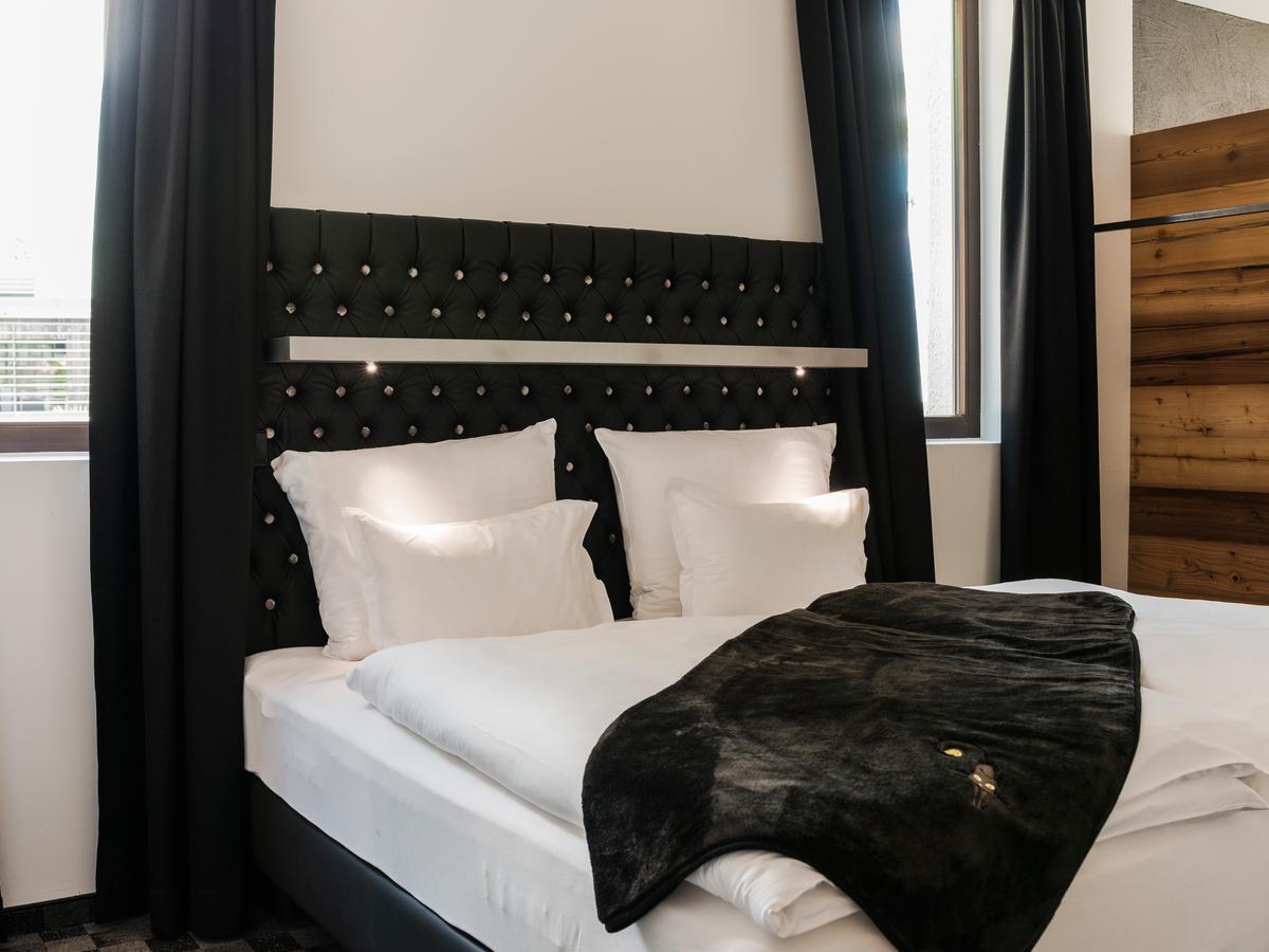 Garni Hotel Katzenthalerhof Лана Екстериор снимка