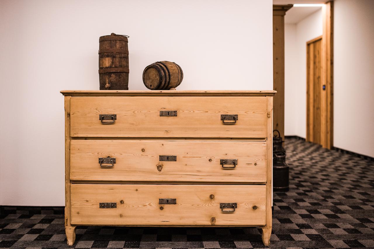 Garni Hotel Katzenthalerhof Лана Екстериор снимка
